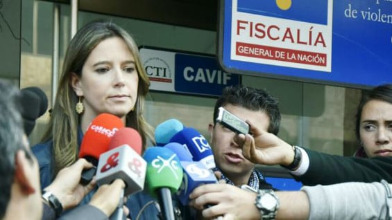 Cristina Plaza ante medios tras denunciar en La Guajira las presiones contra el ICBF. Foto: Oficial.