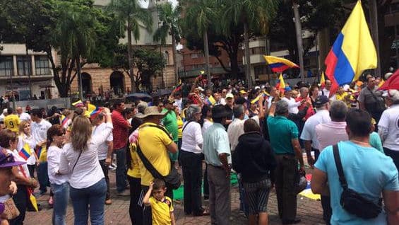 Foto de la marcha en Pereira. Foto: @AlvaroUribeVel