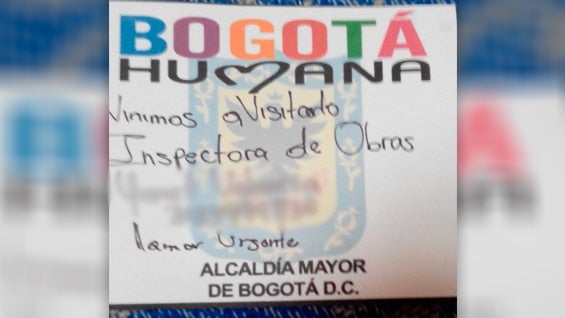 El papel usado por el estafador.