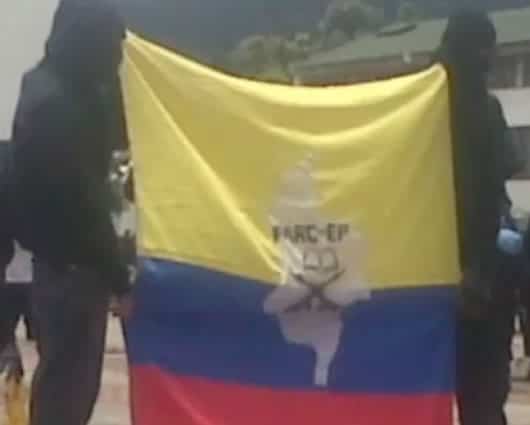 Las imágenes muestran la participación de varias mujeres.