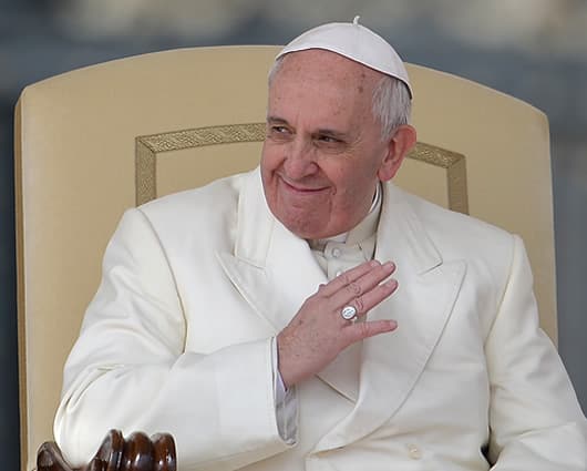 El papa Francisco en la plaza de San Pedro en el Vaticano. Foto: AFP.