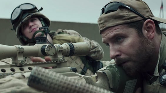 Bradley Cooper compite por Mejor actor en los premios Óscar.