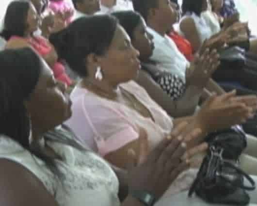 140 servidores públicos recibieron el diploma.