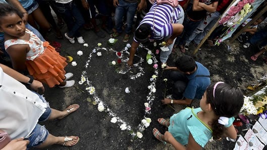 Los menores serán sepultados en "Parque Cementerio Ángeles de Luz". Foto: AFP