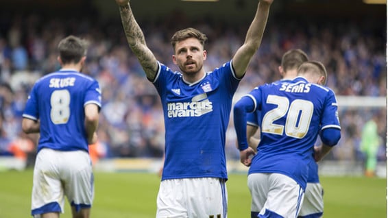 Paul Anderson, delantero del Ipswich Town. Foto: Twitter