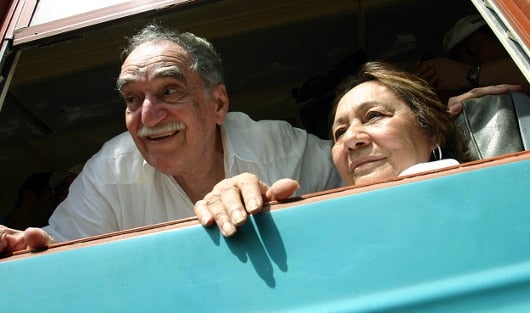 Gabriel García Márquez en una de sus visitas a Aracataca.