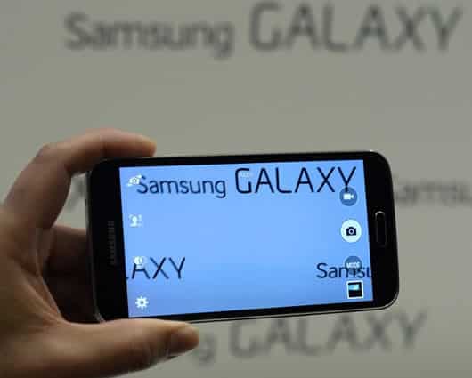 El Galaxy S5 es la nueva apuesta de Samsung Electronics. Foto: AFP
