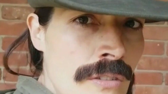 La actriz Kathy Sáenz publicó un video imitando al 'Capitán Gavilán'. Foto Noticias RCN