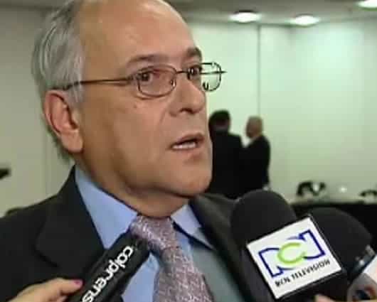 El exasesor presidencial José Obdulio Gaviria está en el centro de la polémica. Foto: RCN.