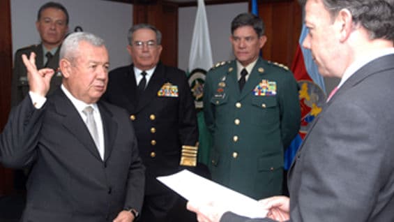 El general Fernando Tapias Stahelin. Oficial.