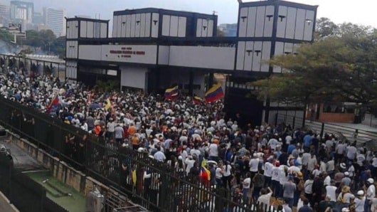 Venezolanos en La Carlota.