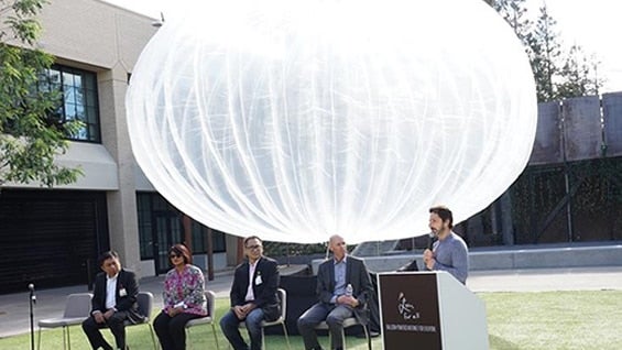 Dos terceras partes de los habitantes de Indonesia carecen de acceso a internet. Foto: EFE.