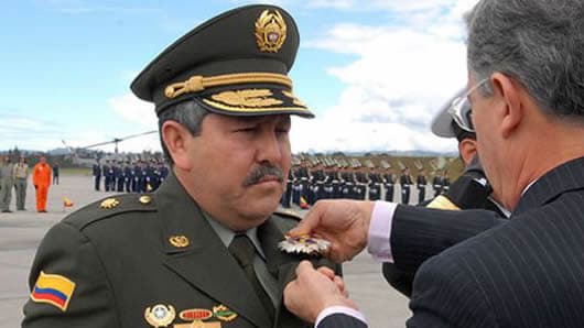 El general es acusado de tener vínculos con alias El Papero. Foto. NoticiasRCN.com