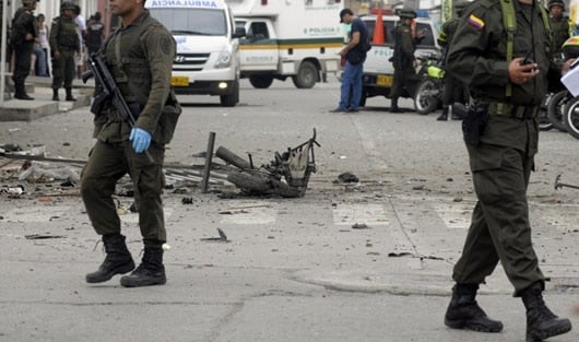 El patrullero, que murió fue identificado como César Vaquero. Foto: AFP