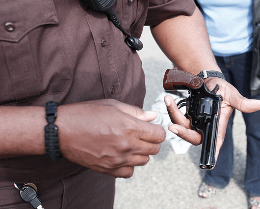El hombre se suicidó con el arma que realizó el ataque. Foto: AFP.
