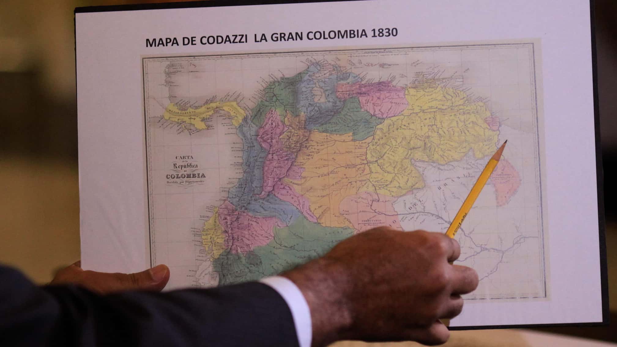 El decreto 1859 fue emitido el 6 de julio por el Gobierno de Maduro. EFE.