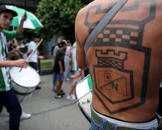 No se conoce de que equipo son hinchas los heridos y el fallecido.