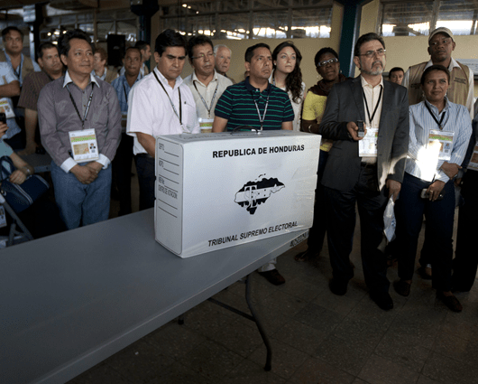 Observadores internacionales del proceso electoral en Honduras. Foto: EFE