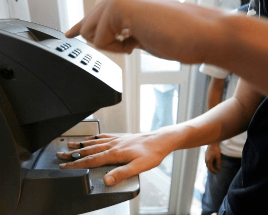 El sistema biométrico está contemplado dentro del presupuesto de convocatoria a elecciones. Foto: AFP