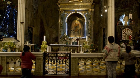 La iglesia colombiana elevó una oración por los connacionales que padecen algún tipo de esclavitud. Foto: AFP