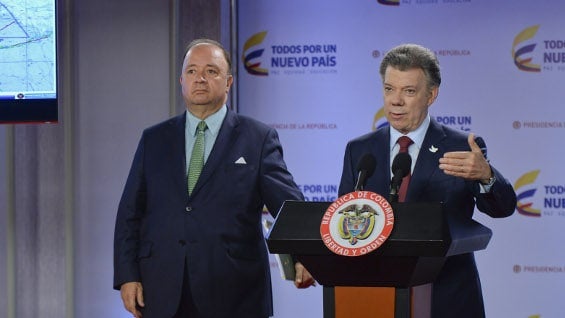 El presidente Santos junto al ministro de Defensa, Luis Carlos Villegas. Foto: oficial.