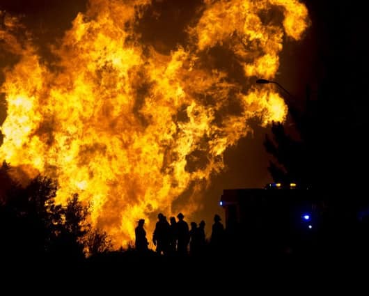El incendio destruyó por completo 2.000 viviendas. Foto: AFP