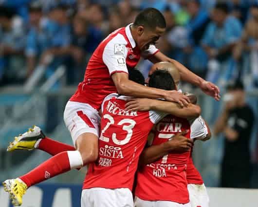 El equipo 'Cardenal' ocupa el puesto número 14 en el escalafón . AFP