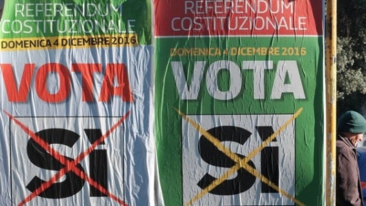 Reportes iniciales sugieren que el vehículo viajaba a alta velocidad. Foto: EFE