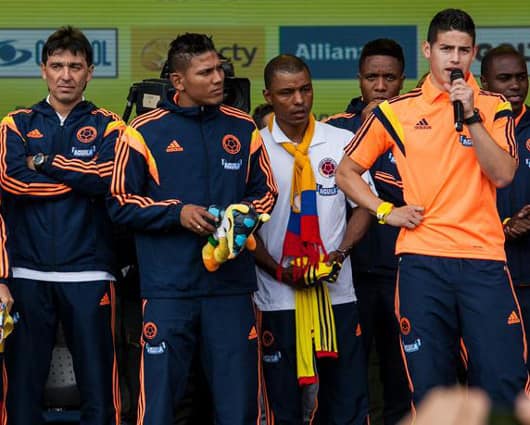 Los periodistas de RCN no pudieron entrar a la zona donde estaba la Selección. Foto: EFE