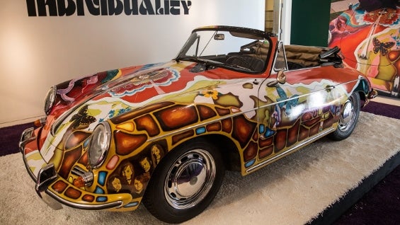 La subasta del Porsche inició con una base de 300.000 dólares. Foto: AFP.