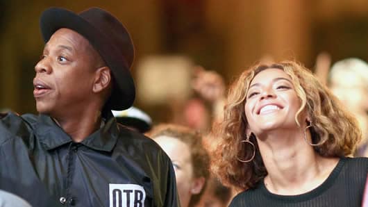 La primera pista la dio el propio Jay-Z durante el concierto que la pareja dio este viernes en París. Foto: AFP