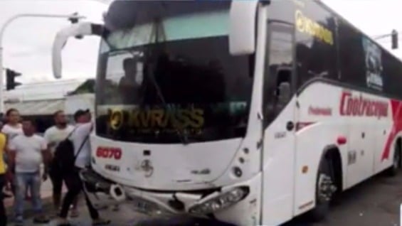 Autobús que trasladaba a la agrupación kvrass.