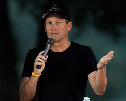 Lance Armstrong reconoció que no sabe si volvería a tomar la decisión de doparse. Foto: AFP