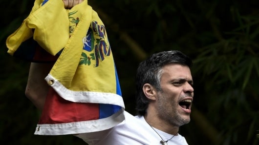 La liberación de López era uno de los principales reclamos de los opositores en las mesas de negociaciones iniciadas a finales de 2016 con el Gobierno de Nicolás Maduro. Foto: Juan Barreto / AFP