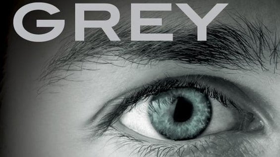 El libro fue titulado "Grey" y la caratula fue presentada por su autora en Twitter.