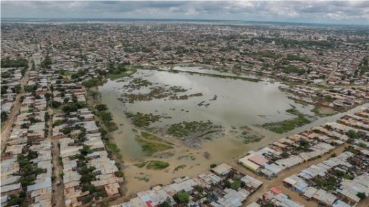 Fotografía aérea de una zona afectada por las inundaciones en la ciudad de Sullana en la región norteña de PIura (Perú). Foto: EFE.