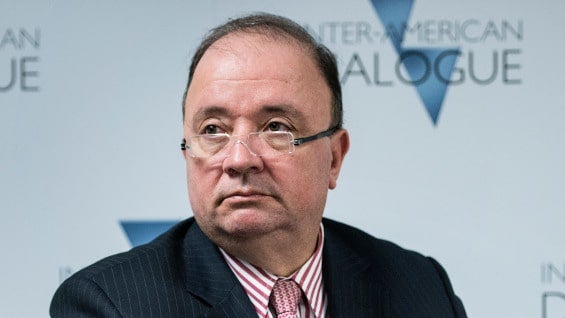 El Mindefensa pidió no caer en pánico por los bombazos. Foto: AFP