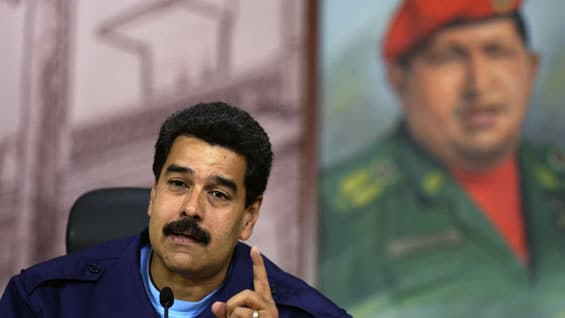 "Voy a una gira muy importante para enfrentar los nuevos proyectos en las circunstancias que tiene nuestra patria": Maduro. Foto AFP.