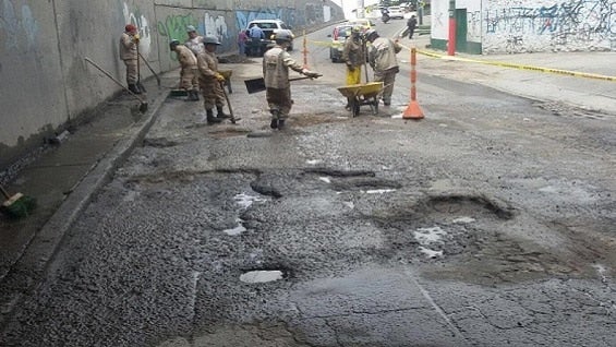 Los Mártires es la localidad en donde más se han tapado huecos en los últimos cinco meses. Foto Alcaldía de Bogotá