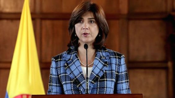 La ministra de Relaciones Exteriores habló también de la posibilidad de un acuerdo de paz con el ELN.
