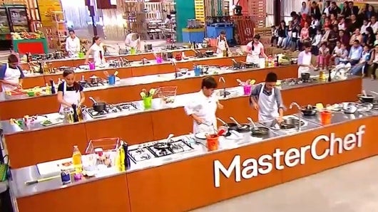 "Nos sorprende el amor, conocimiento y pasión que han traído desde sus casas", aseguró Nicolás de Zubiría, jurado del programa. Foto: Noticias RCN.