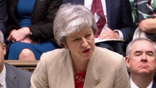 Theresa May hablando ante los Miembros del Parlamento este viernes. Foto: AFP