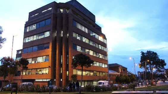 Sede del Instituto de Medicina Legal y Ciencias Forenses. Foto: Facebook.