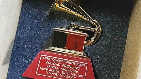 Gramófono Mejor Álbum Cantautor-2016. Foto: @manuelmdrano