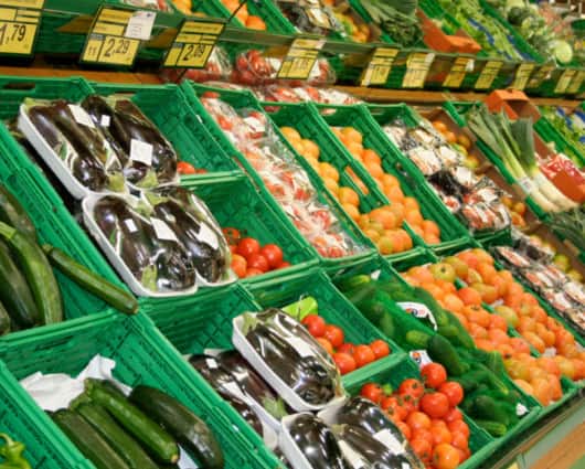 Cereales y embutidos son algunos de los alimentos grabados con IVA. Foto: Sxc.hu