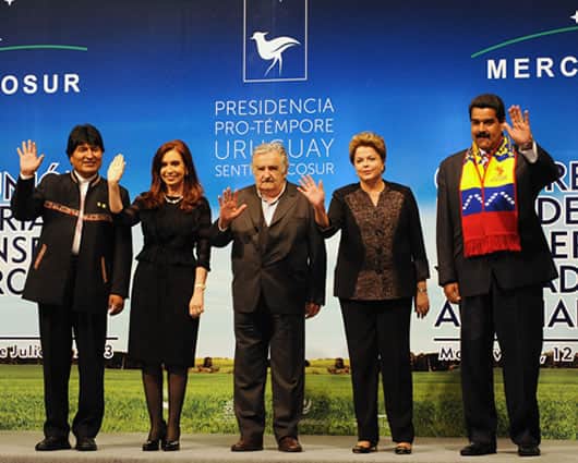Los presidentes Morales, Fernández, Mujica, Rousseff y Maduro en Cumbre de Mercosur. Foto: AFP