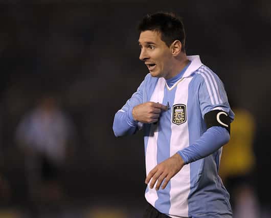 Lionel Messi anotó dos de los cuatro goles con los que Argentina venció a Paraguay. Foto: AFP