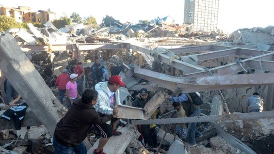 Las víctimas mortales son dos bebés, de tres semanas y seis meses respectivamente. Foto EFE