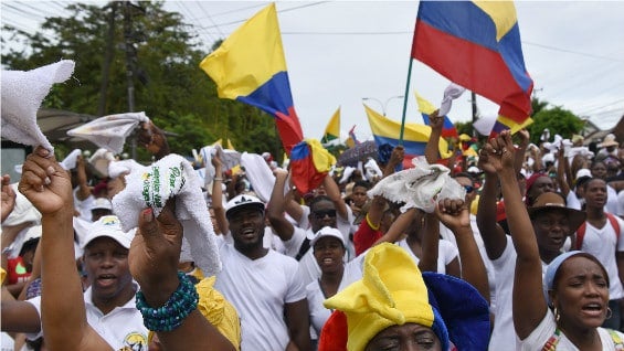 Buenaventura sufre de grandes carencias de infraestructura y problemas de seguridad por la presencia en la zona de numerosas bandas criminales. Foto: AFP