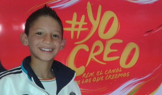La Fundación Revel se fijó en su caso y lo becó en la Escuela de Fútbol del Real Madrid en Colombia.